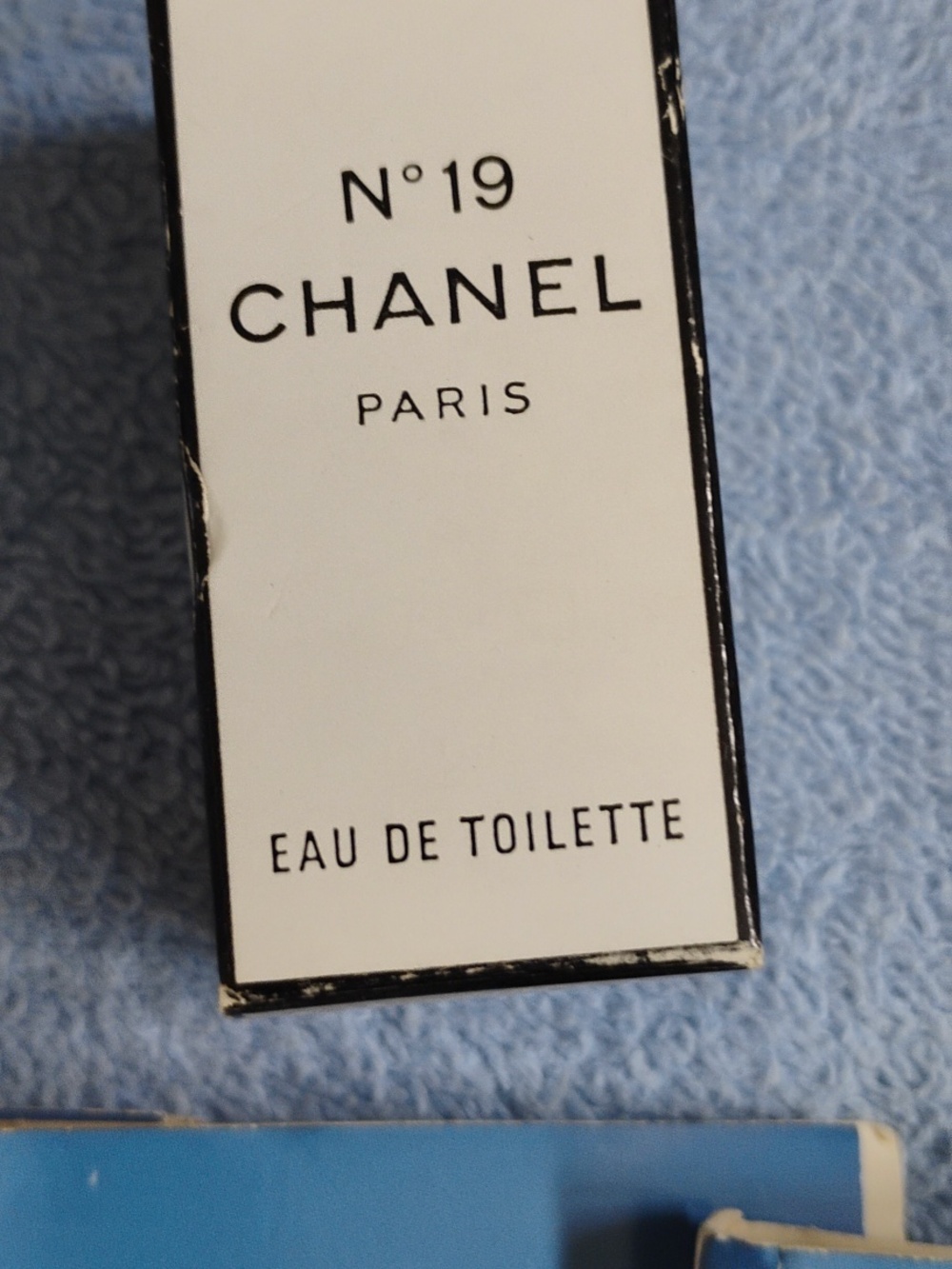 Chanel Samples - Picture 3 of 3